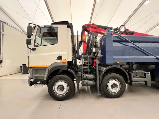DAF CF85 410 8×4 Day Cab Steel Tipper Grab