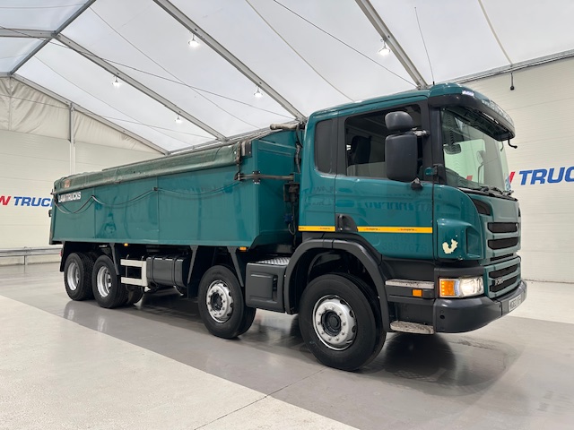 Scania P360 8×4 Rest Cab Tipper Manual