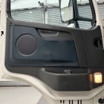 Volvo FM 370 8×4 Steel Tipper Grab - thumbnail