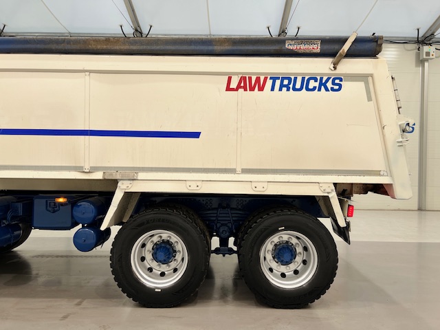 Scania P410 8×4 Rest Cab Tipper Manual