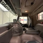 Volvo FM 370 8×4 Steel Tipper Grab - thumbnail