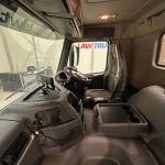 Volvo FM 370 8×4 Steel Tipper Grab - thumbnail