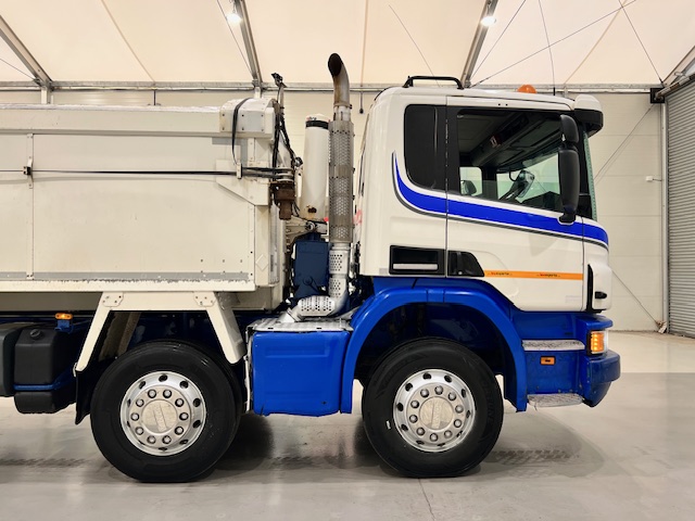 Scania P410 8×4 Rest Cab Tipper Manual
