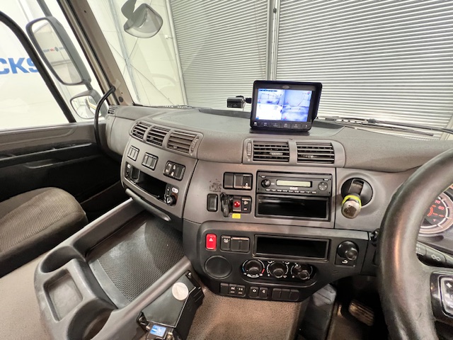 DAF CF 400 8×4 Day Cab Steel Tipper Grab