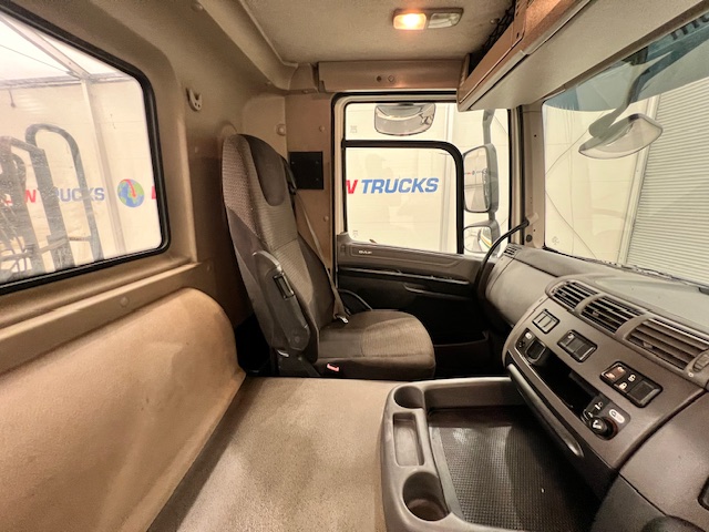 DAF CF 400 8×4 Day Cab Steel Tipper Grab