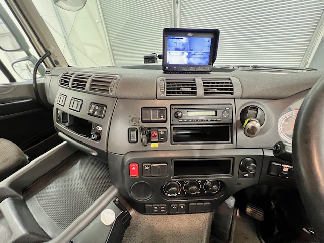 DAF CF 400 8×4 Day Cab Steel Tipper Grab
