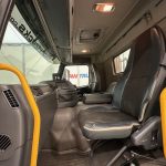 Volvo FM 370 8×4 Steel Tipper Grab - thumbnail
