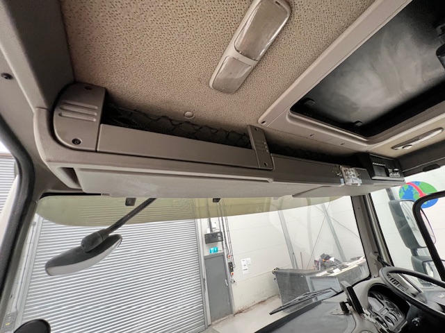 DAF CF85 410 8×4 Day Cab Steel Tipper Grab