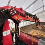 Volvo FM 370 8×4 Steel Tipper Grab - thumbnail