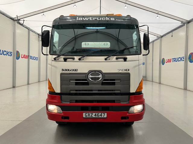 Hino 3241 700 8×4 Sleeper Cab Steel Tipper