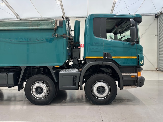 Scania P360 8×4 Rest Cab Tipper Manual