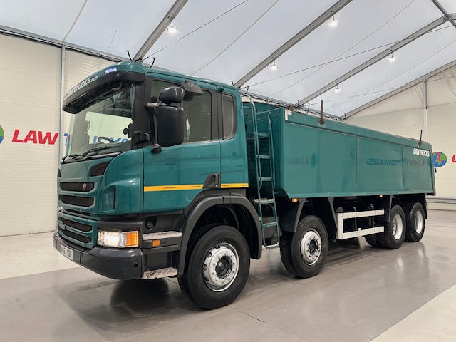 Scania P360 8×4 Rest Cab Tipper Manual