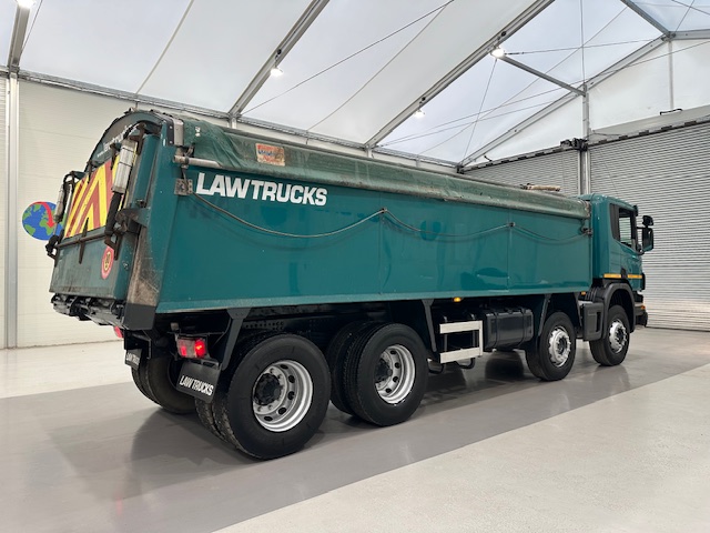 Scania P360 8×4 Rest Cab Tipper Manual