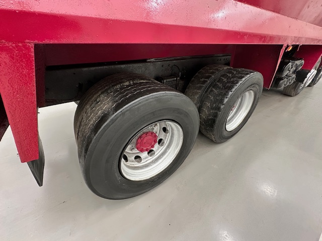 Hino 3241 700 8×4 Sleeper Cab Steel Tipper