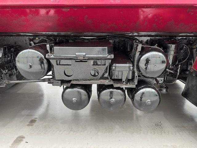 Hino 3241 700 8×4 Sleeper Cab Steel Tipper