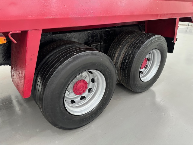Hino 3241 700 8×4 Sleeper Cab Steel Tipper