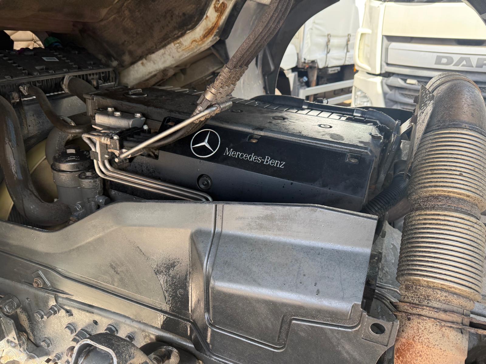 Mercedes Axor 2529 Rear Lift Sleeper Cab Box Van