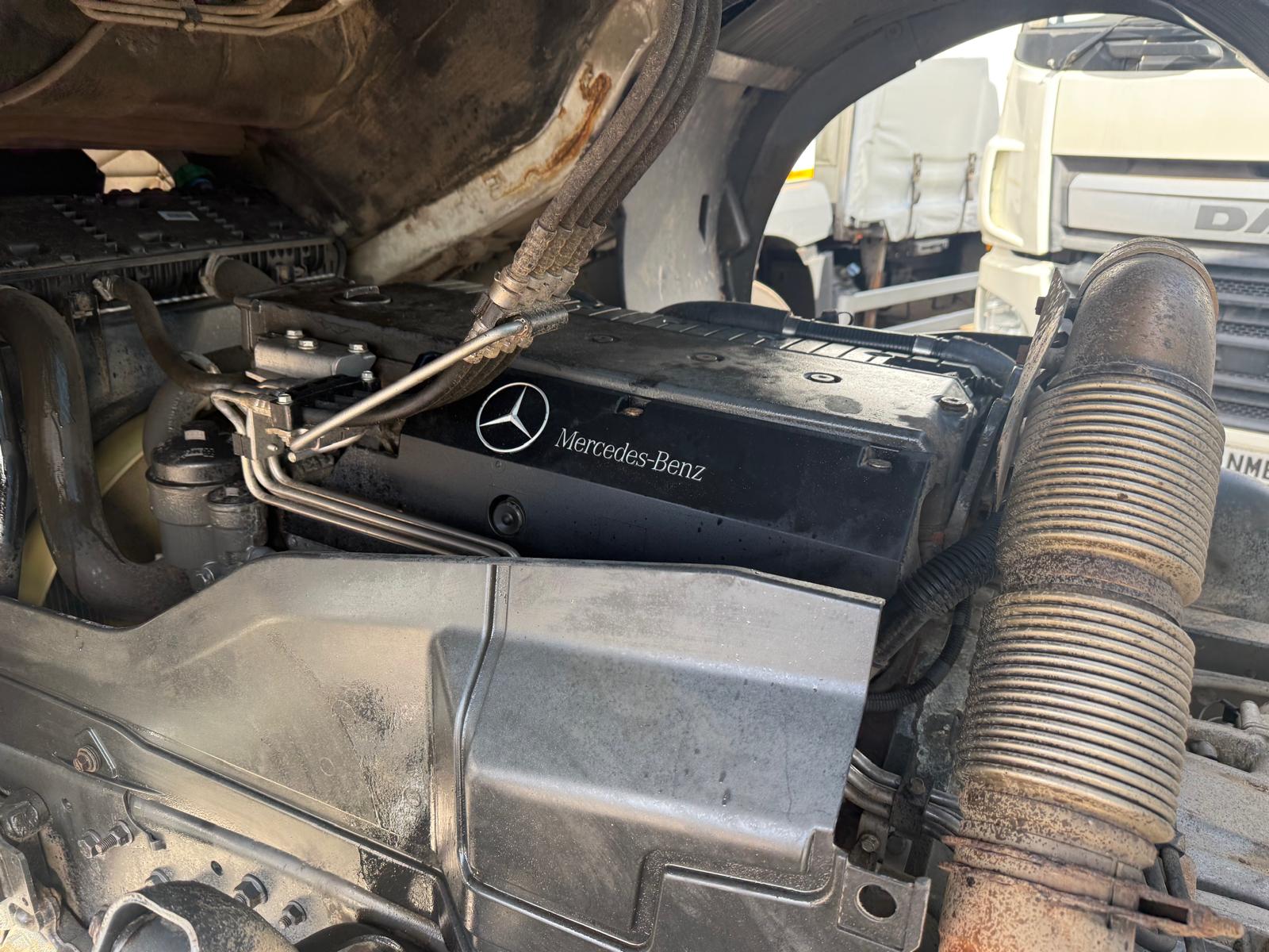 Mercedes Axor 2529 Rear Lift Sleeper Cab Box Van