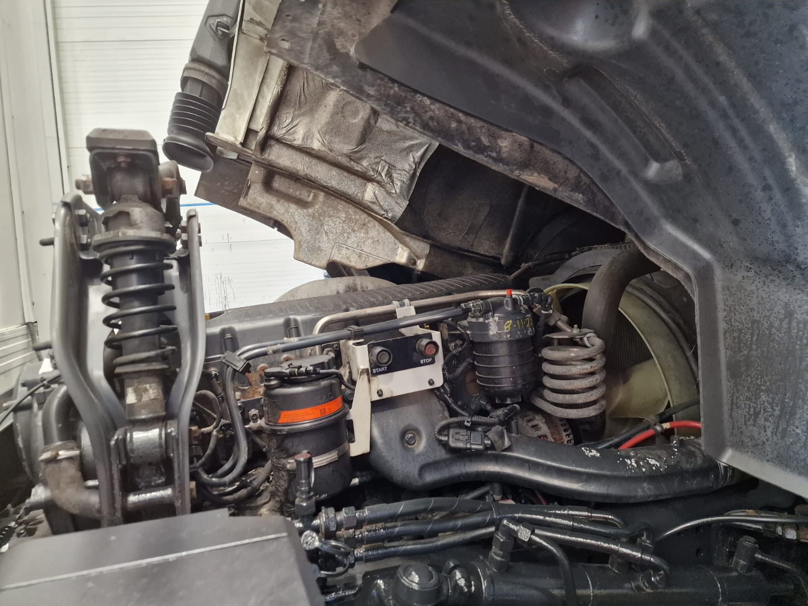 Iveco Stralis 310 AT 6×2 Box Van