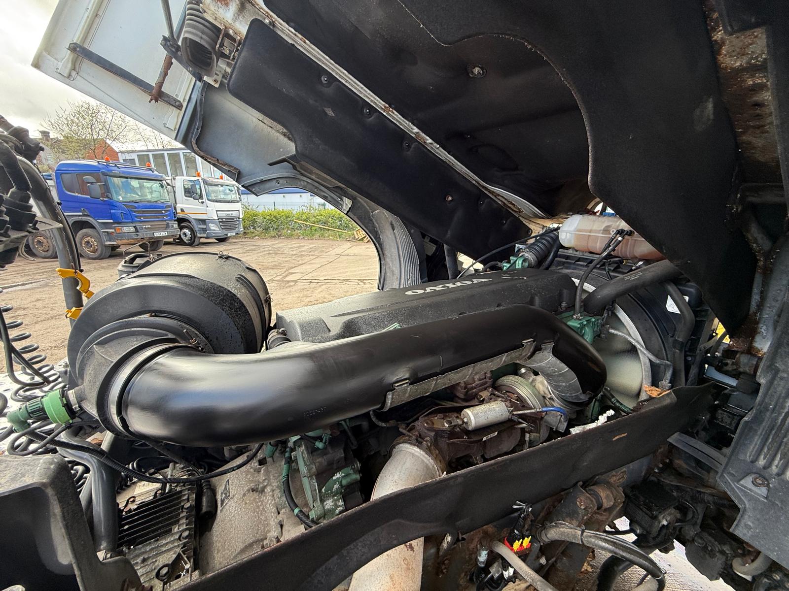 Volvo FH 500 Euro 5 6×2 Midlift Tractor Unit
