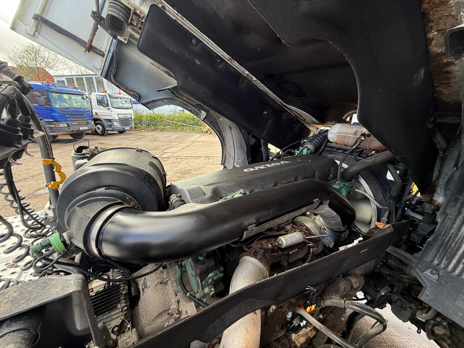 Volvo FH 500 Euro 5 6×2 Midlift Tractor Unit
