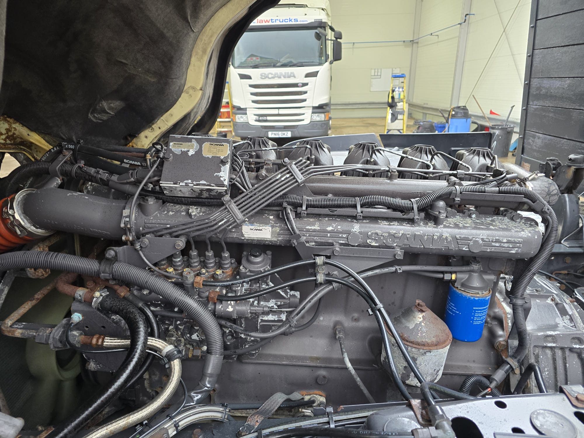 Scania P94 230 4×2 Sleeper Cab Flatbed