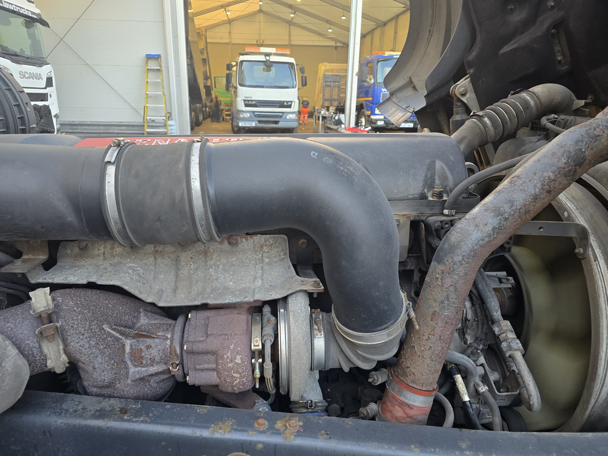 Renault Premium 460 6×2 Midlift Tractor Unit