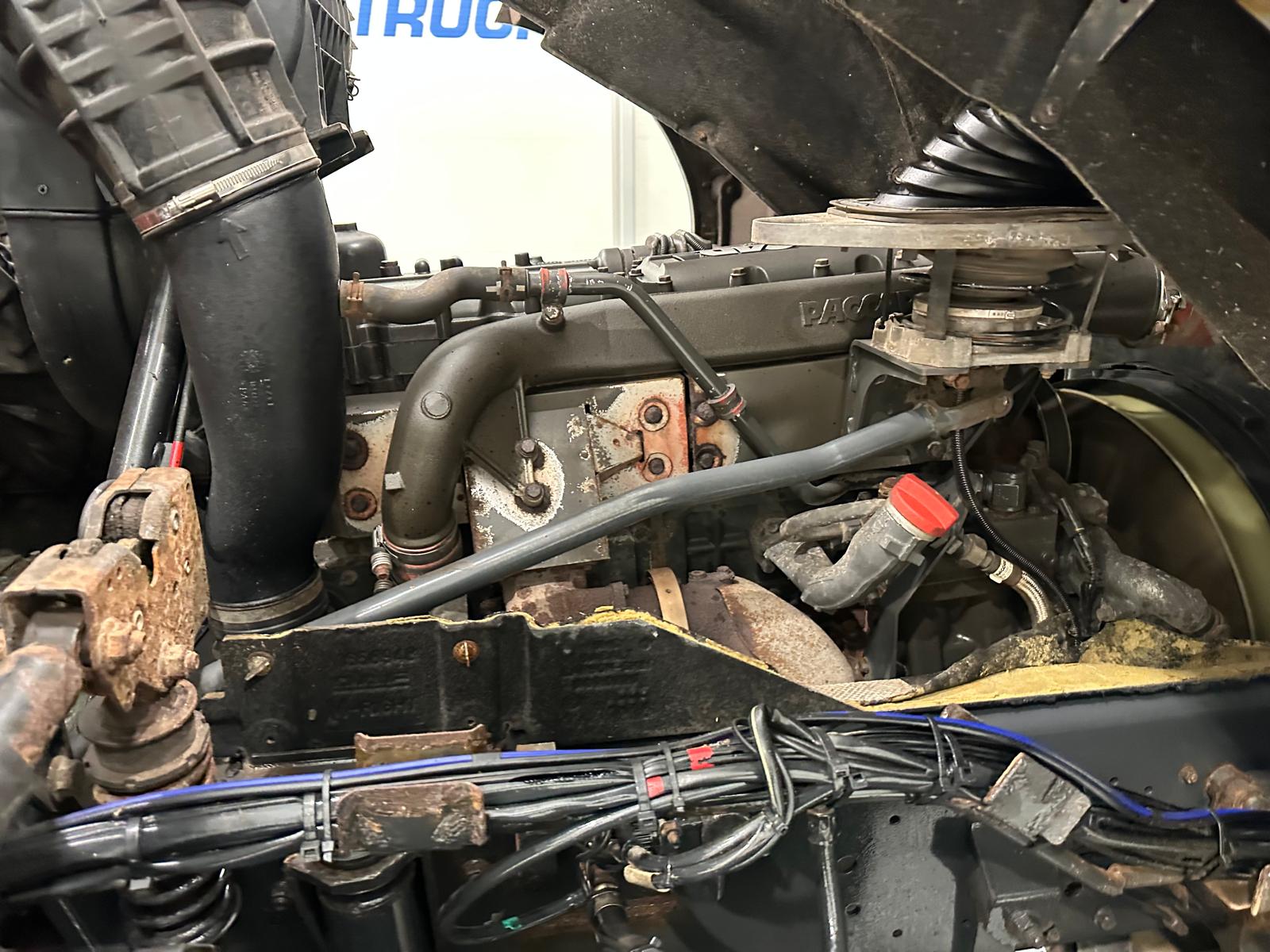 DAF CF75 310 6×4 Steel Tipper Grab Manual