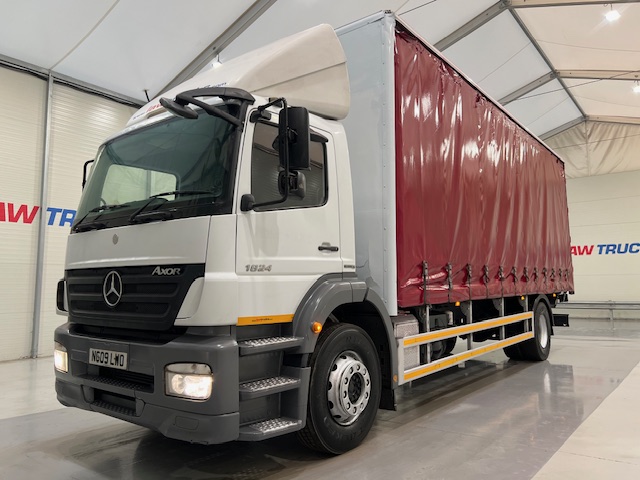 Mercedes Axor 1824 Day Cab Curtainsider