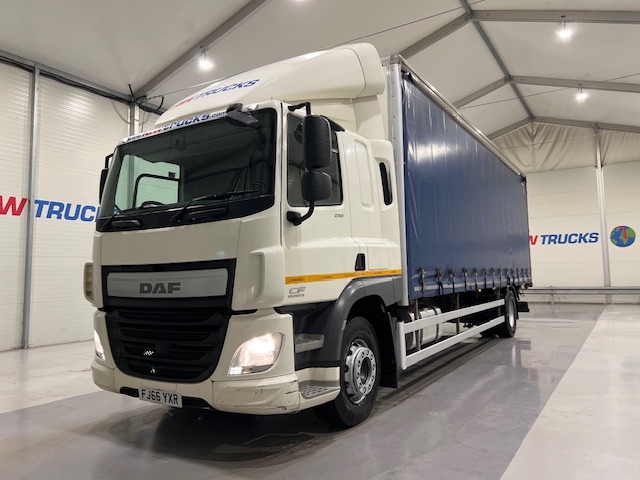 DAF CF 250 4×2 Sleeper Cab Curtainsider