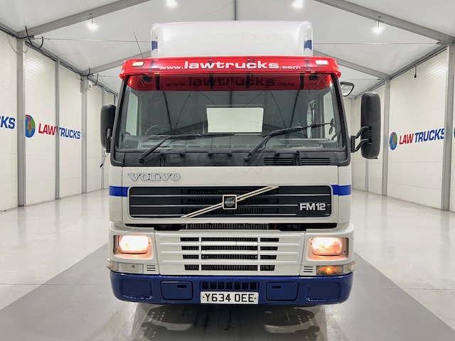 Volvo FM12 420 6×2 Midlift Tractor Unit Manual
