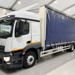 Mercedes Actros 1824 Sleeper Cab Curtainsider - thumbnail