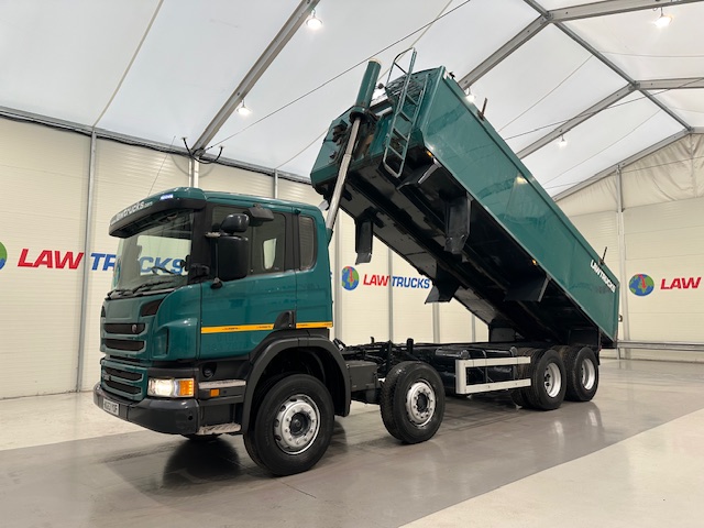 Scania P360 8×4 Rest Cab Tipper Manual