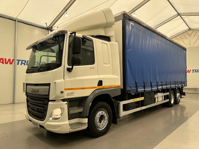 DAF CF 330 6×2 Rear Lift Sleeper Cab Curtainsider