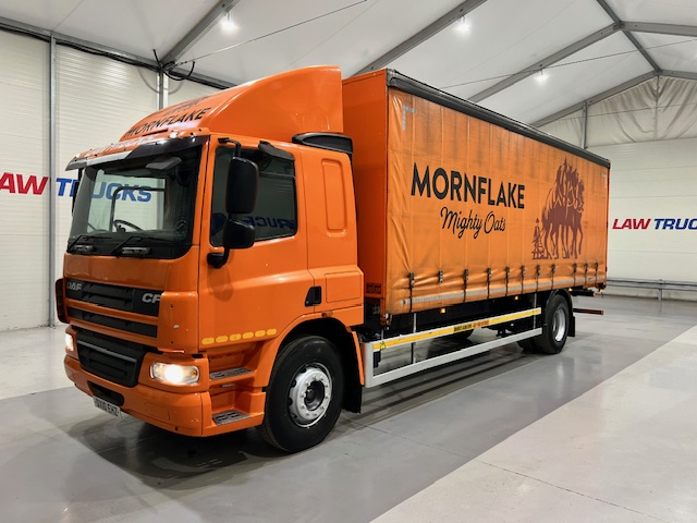 DAF CF65 220 Sleeper Cab Curtainsider
