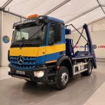 Mercedes Arocs 1824 Day Cab Skip Loader - thumbnail