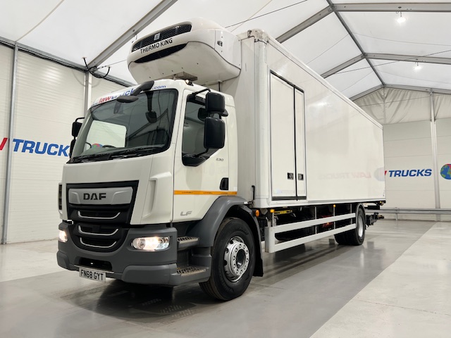 DAF LF 230 4×2 Day Cab Fridge Box