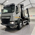 DAF LF 220 Day Cab Skip Loader - thumbnail