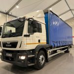 MAN TGM 18.250 4×2 Sleeper Cab Curtainsider - thumbnail