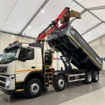 Volvo FM 370 8×4 Steel Tipper Grab - thumbnail