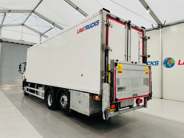 DAF CF 290 6×2 Rear Steer Fridge Box