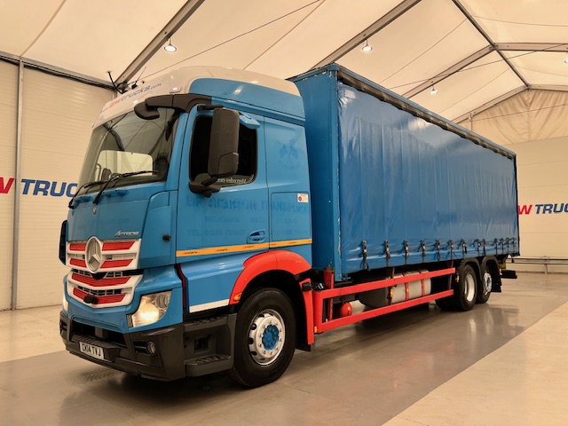 Mercedes Actros 2530 Rear Lift Sleeper Cab Curtainsider