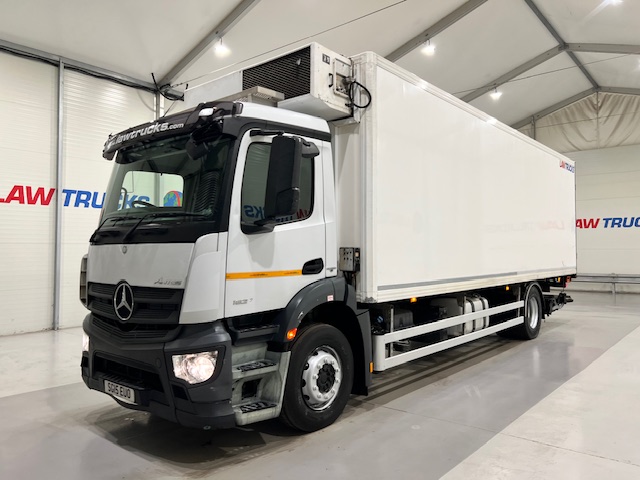Mercedes Antos 1827 Day Cab Fridge Box