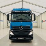 Mercedes Actros 1830 Sleeper Curtainsider Box Van - thumbnail