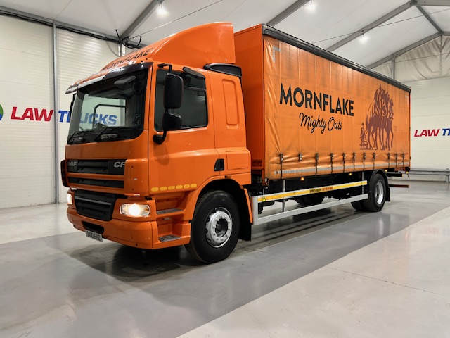 DAF CF65 220 Sleeper Cab Curtainsider
