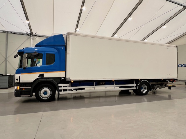 Scania P250 4×2 Sleeper Cab Fridge Box
