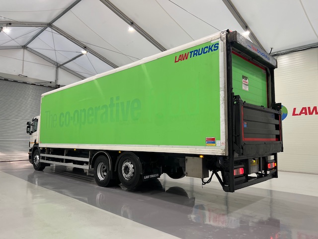 Scania P280 6×2 Rear Lift Day Cab Fridge
