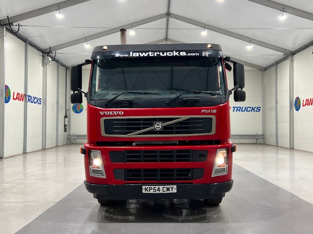 Volvo FM12 340 8×4 Day Cab Chassis Cab