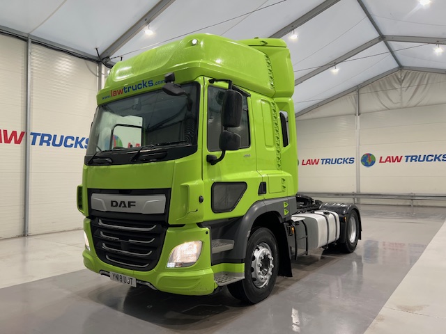 DAF CF 450 4×2 Sleeper Cab Tractor Unit
