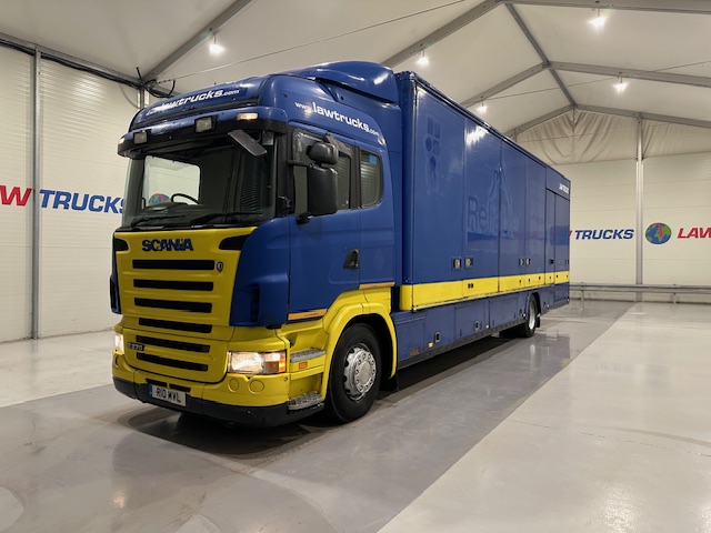 Scania R270 4×2 Sleeper Cab Box Van Manual